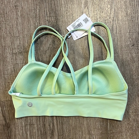 Lululemon Like a Cloud Bra *Light Support,
B/C Cup - Picture 6 of 7